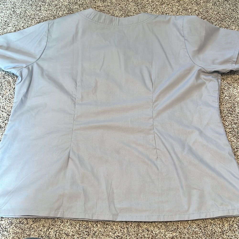 Scrub top - Picture 5 of 5